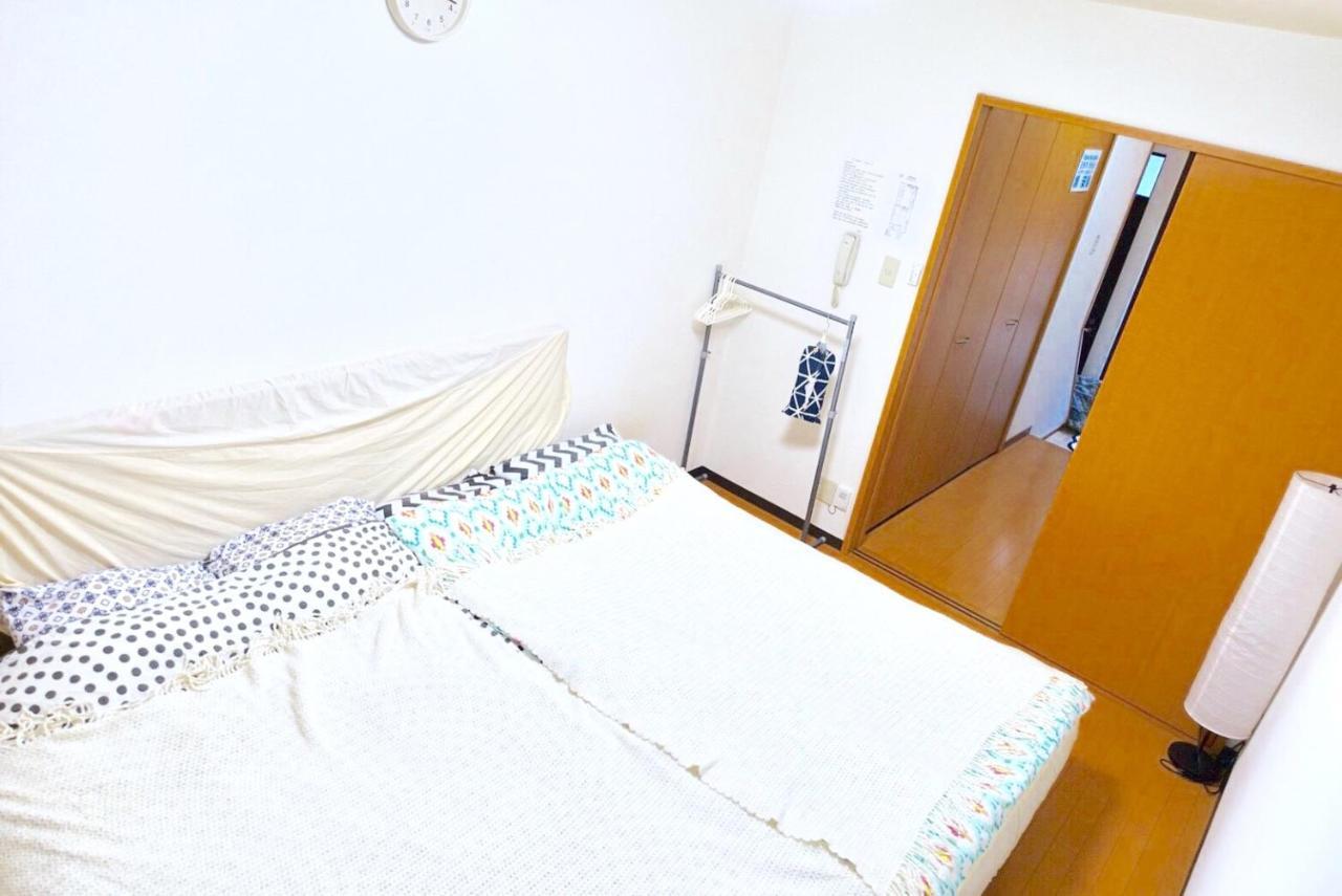 Central Osaka House Umeda Namba Екстер'єр фото